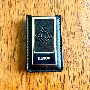 Brand new never used Freemason money clip.